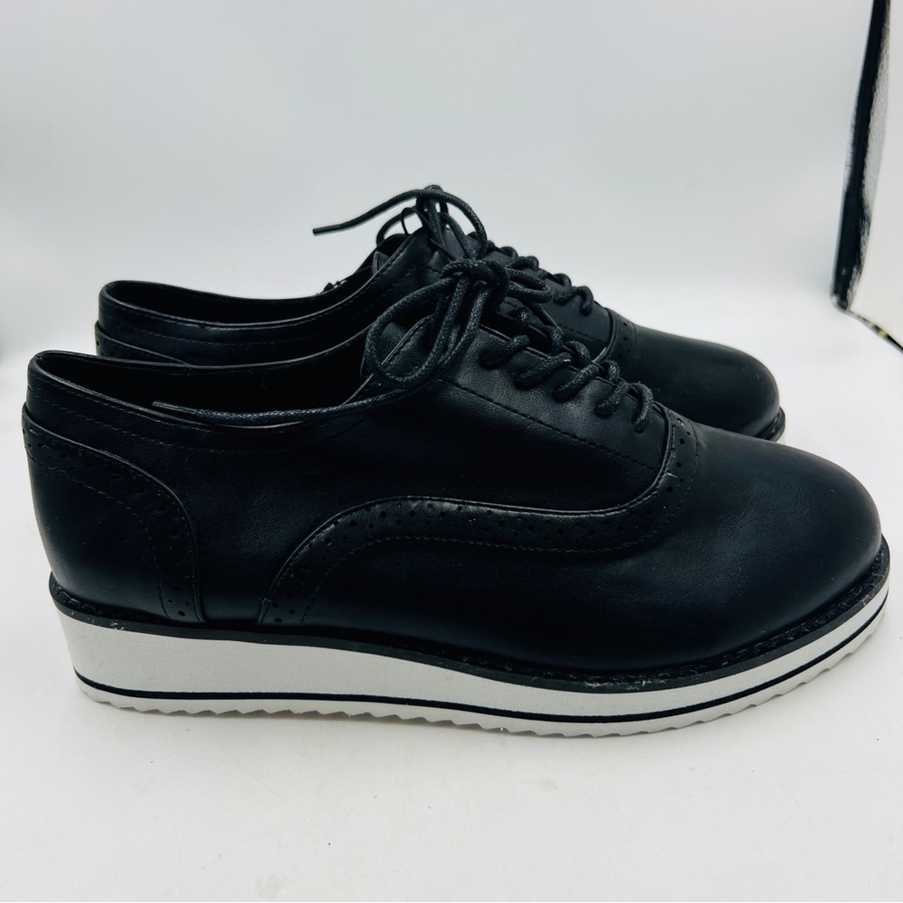 Torrid Black Oxfords Women’s 9WW Faux Leather Chunky Lug Sole Dark Academia Punk